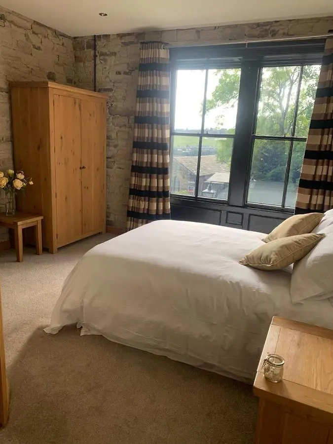 The Weavers Shed Hotel Huddersfield 0*,